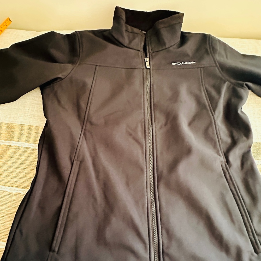 Columbia Men’s Black Softshell Jacket - Picture 7 of 11